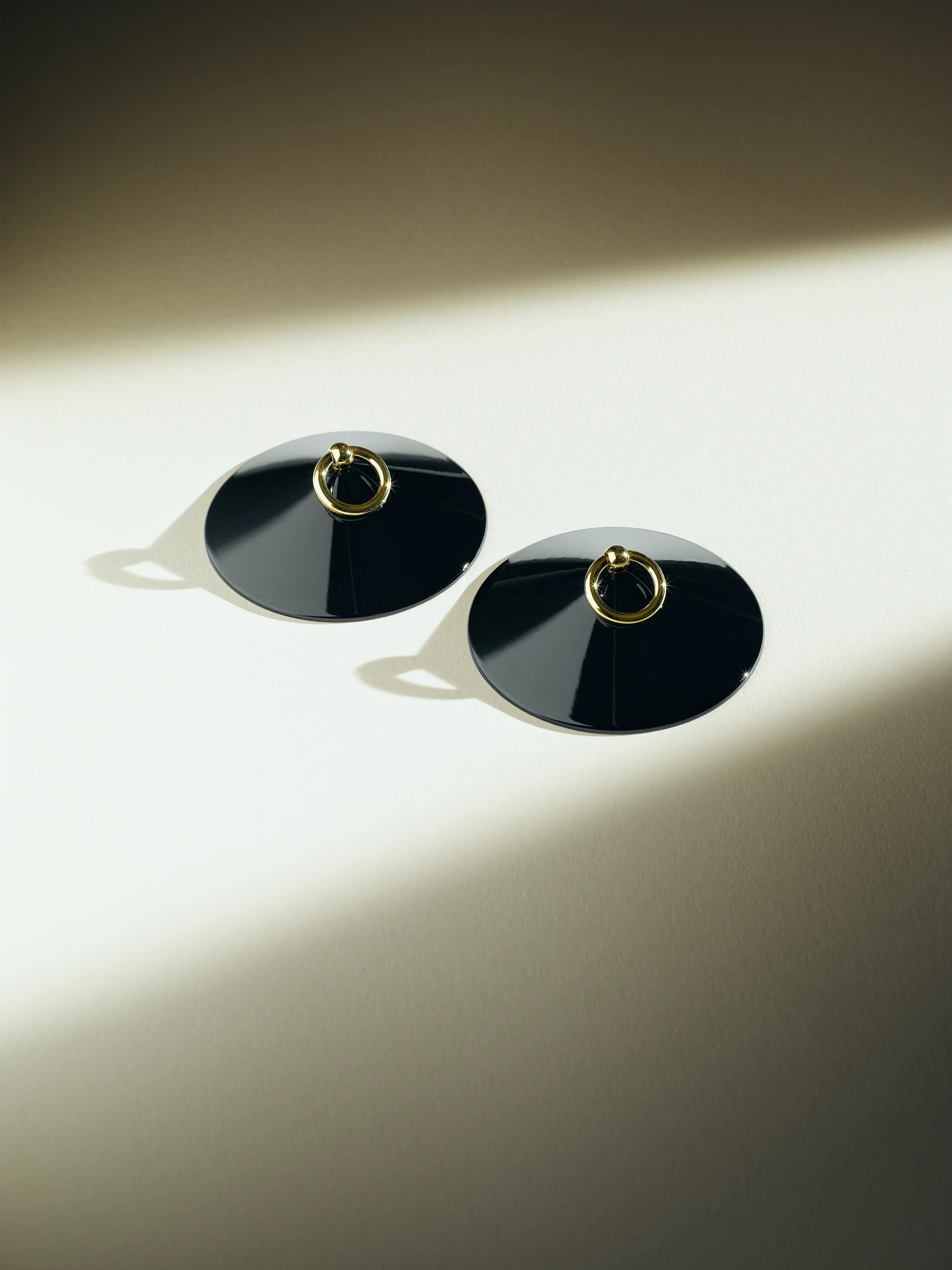 ‘O’ Enamel Nipplets - Image 5