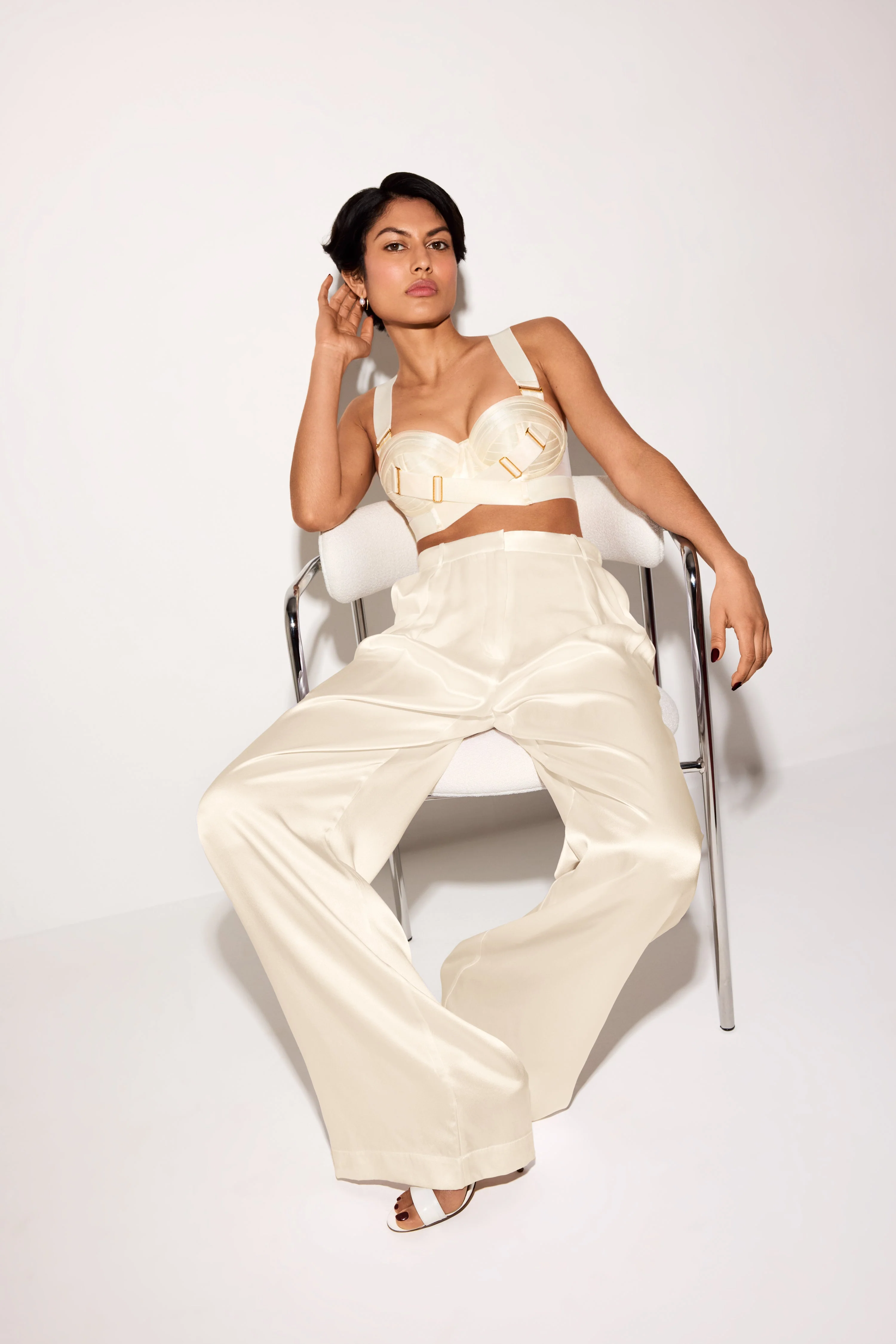 Signature Panelled Bodice Bra - Image 6